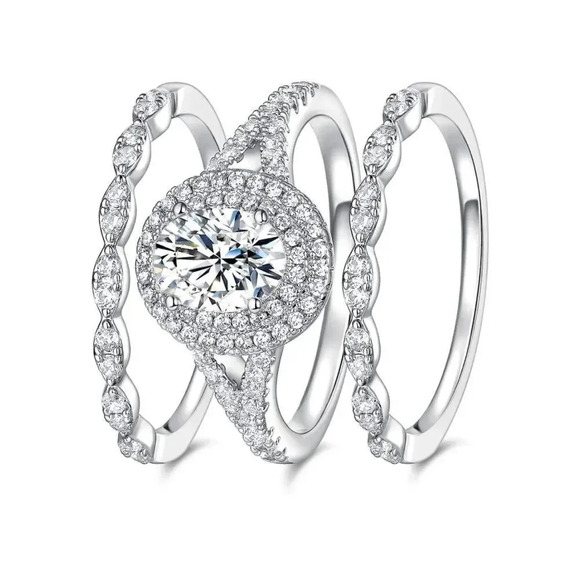 NEW! 18K White Gold Plated Stackable 3 Piece Oval Diamond Ring Set - Picture 1 of 5